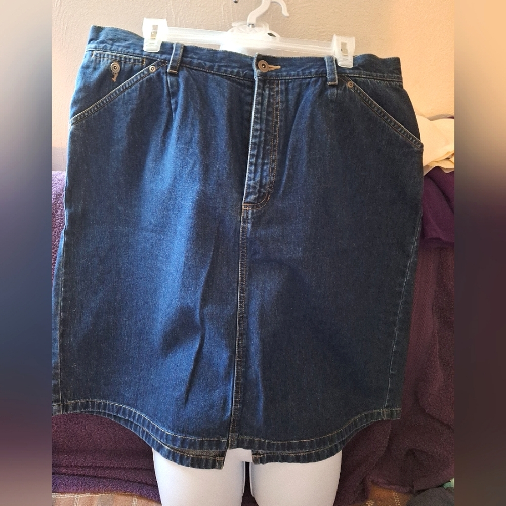 🍁Liz Claiborne🐱denim skirt🍁Last price drop